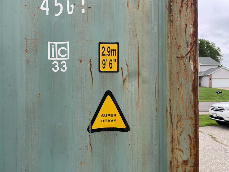 #1358-•-40'-shipping-container-(of)-image-5