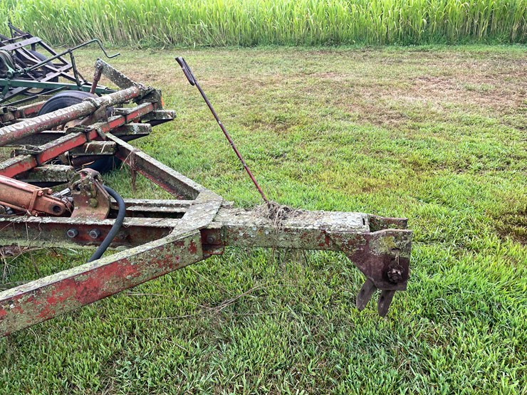 #7453-•-international-harvester-pull-behind-rake-and-cultivator-image-10