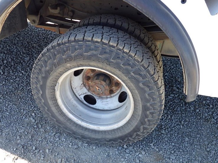 2005-ford-f350-image-34