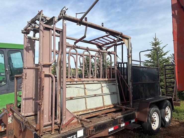 cattle-squeeze-chute-image-1