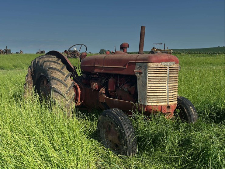 mccormick-deering-w-9-gas-image-7