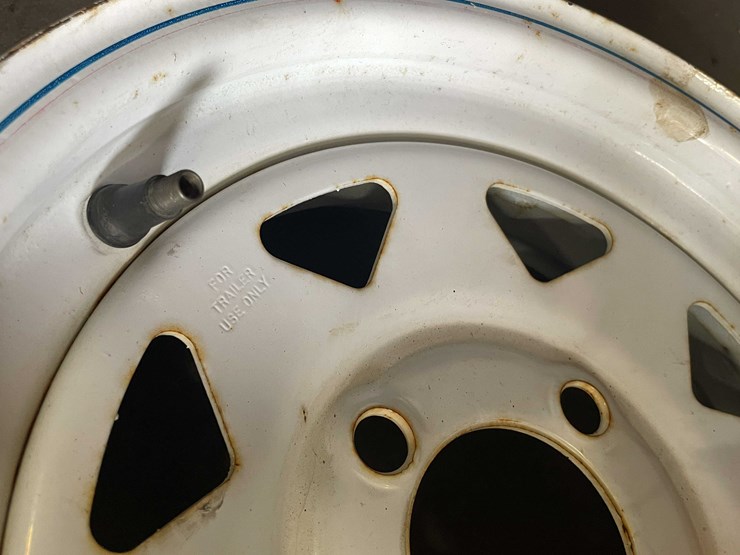 #2115-•-4-lug-trailer-wheel-(cw)-image-3