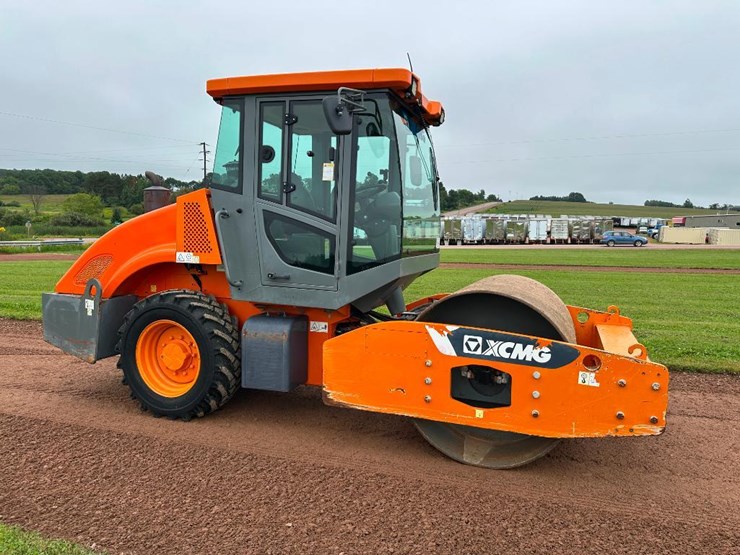 2018-xcmg-cv83pd-image-3