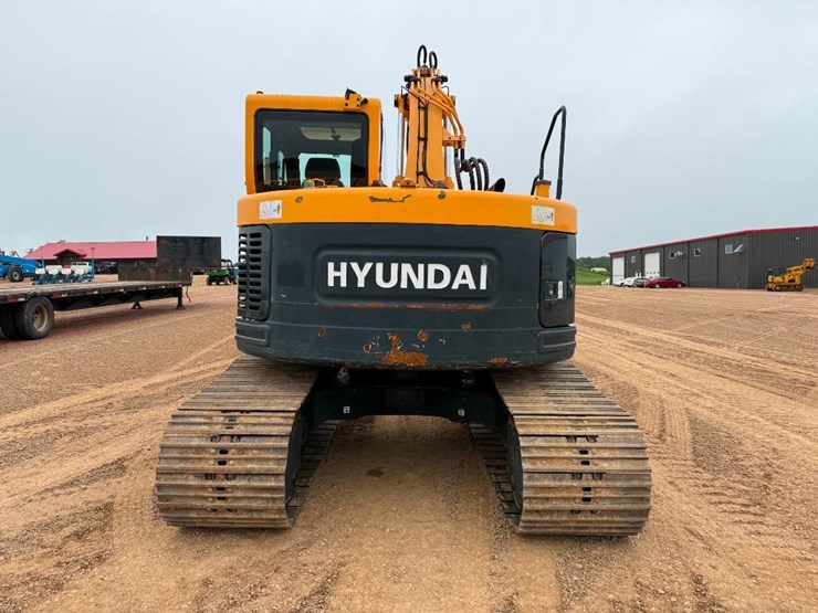 2013-hyundai-hx145-lcr-image-4