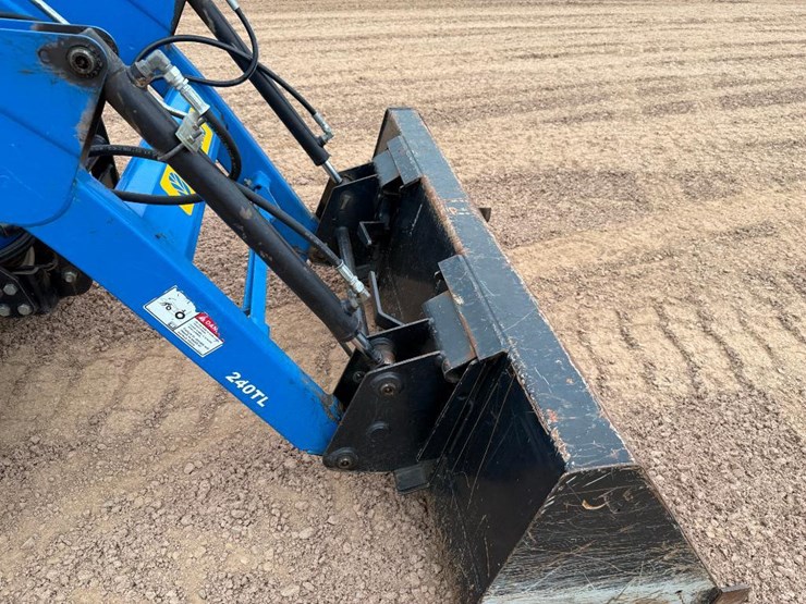 2010-new-holland-boomer-30-image-14