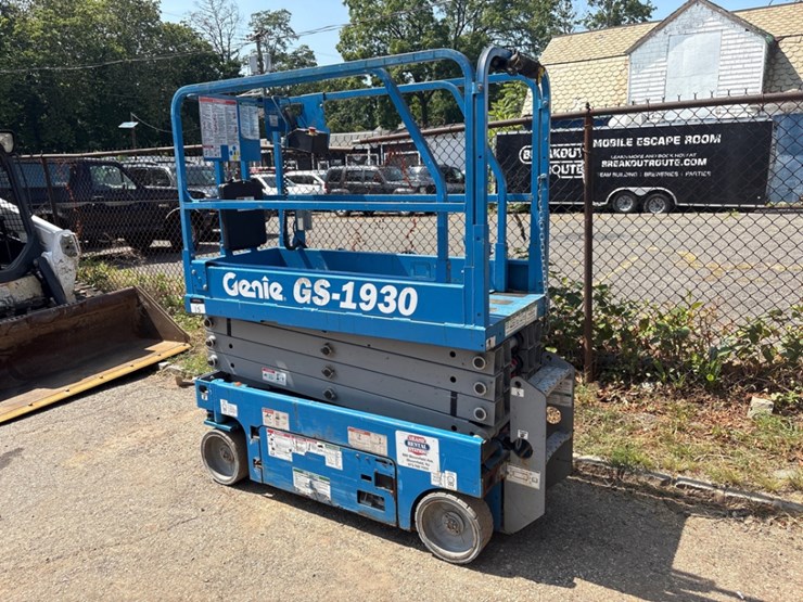 genie-gs1930-image-1