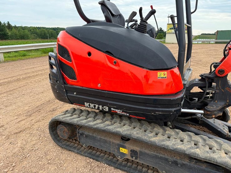 2021-kubota-kx71-3-image-18