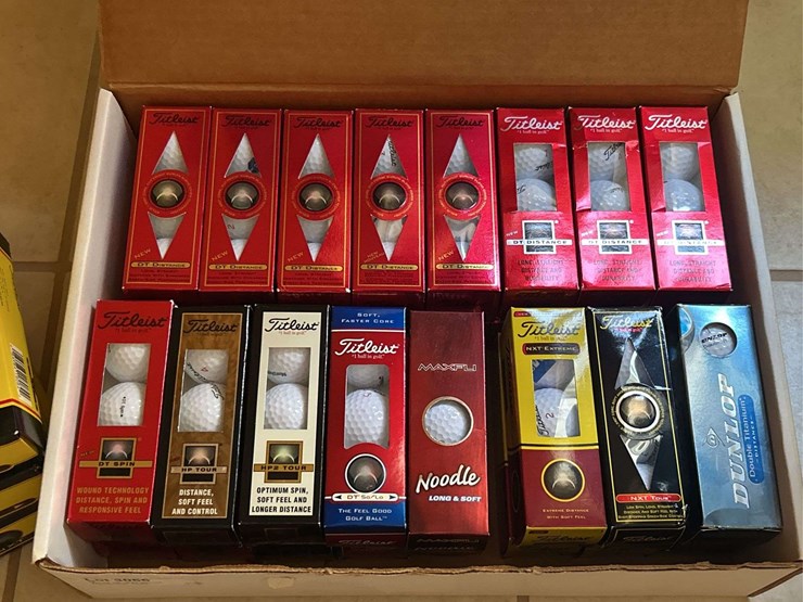 lot-of-mostly-titleist-golf-balls-image-2