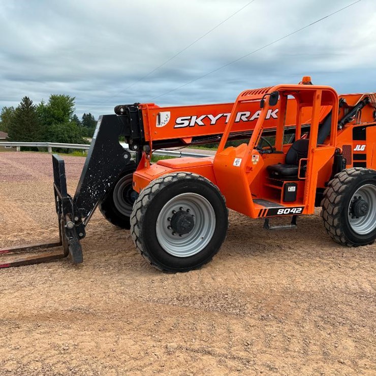 2016 SKY TRAK 8042