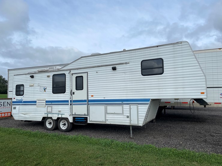 #6294-•-1995-prowler-5th-wheel-travel-trailer-(has-wi-title)-image-4