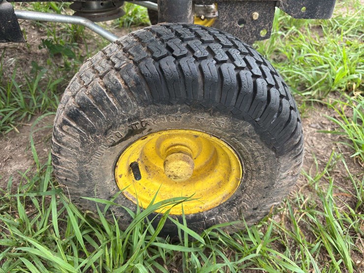 john-deere-x300-image-74