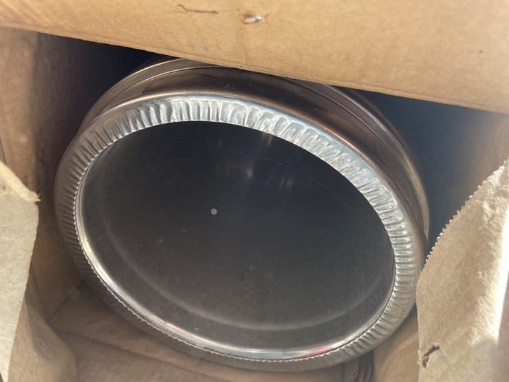 #6355-•-(2)-8"-insulated-chimney-pipe,-(1)-round-top-roof-support,-and-more-image-7