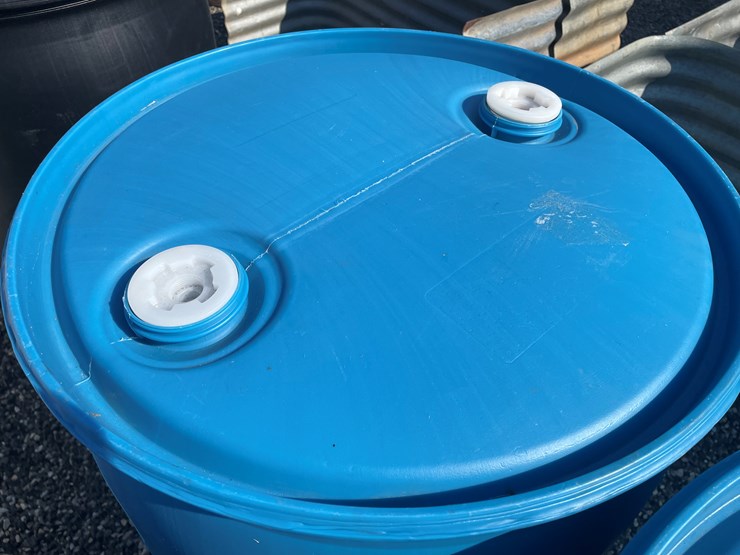 #6343-•-(2)-55-gallon-plastic-drums-image-4
