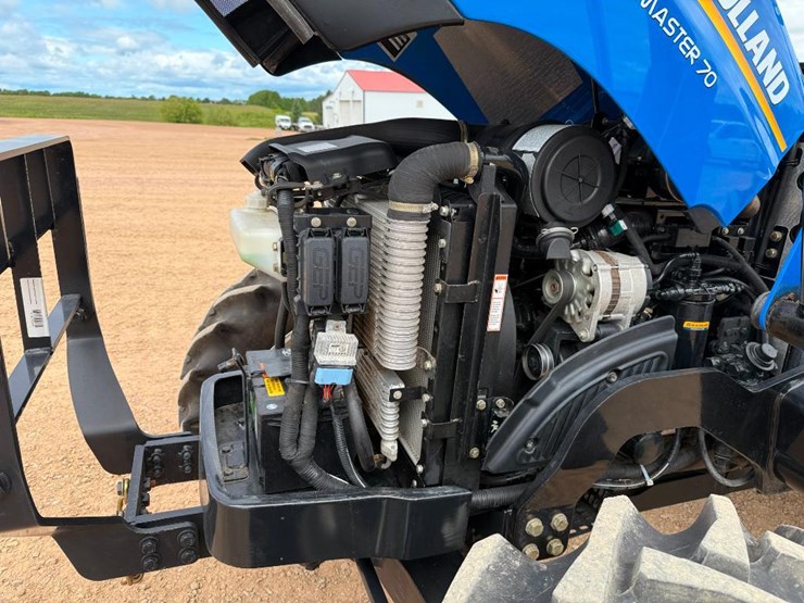 2019-new-holland-workmaster-70-image-32