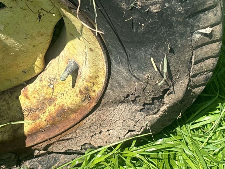john-deere-70-image-21