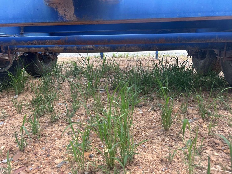 2012-76"-x-20'-t/a-gooseneck-trailer-image-12