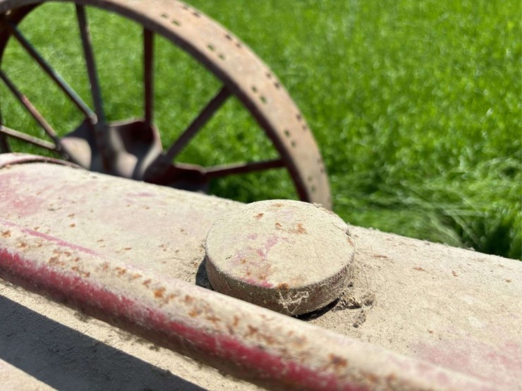 farmall-f12-image-42