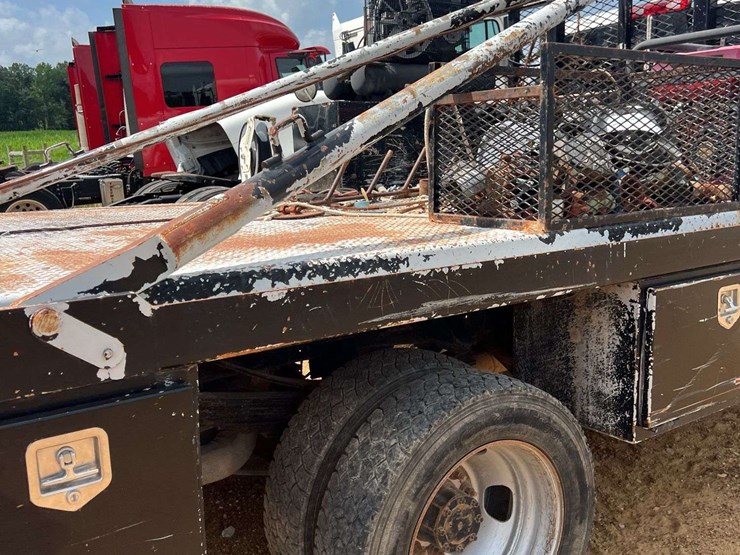 2018-dodge-ram-4500-image-16