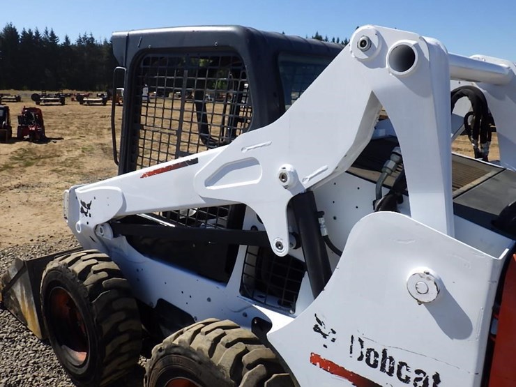 2015-bobcat-s530-image-12