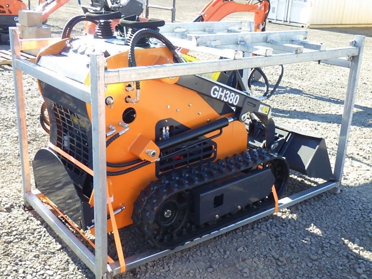 2025-aboss-gh380-skid-steer-tracked-loader-image-3