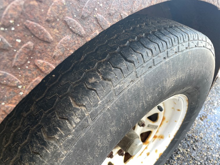 #6255-•-2-axle-trailer-(has-wi-title)-image-13