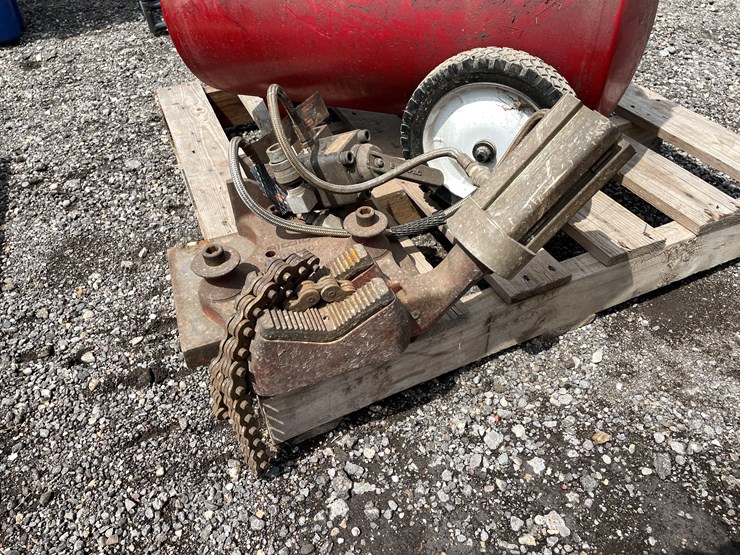 #6350-•-ridgid-pipe-vise-image-6