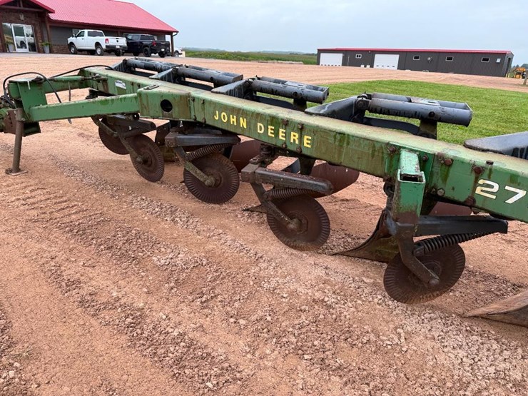 john-deere-2700-image-15