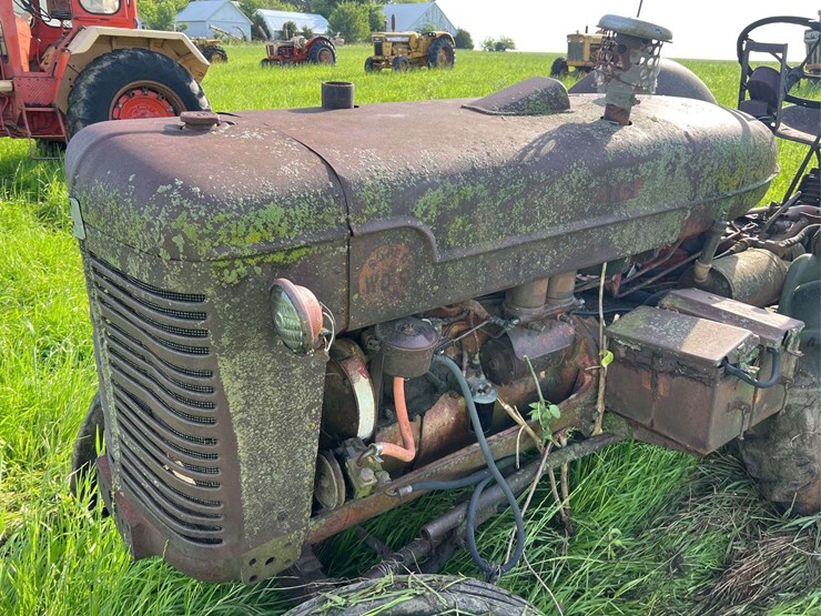 mccormick-deering-super-wd-9-image-16