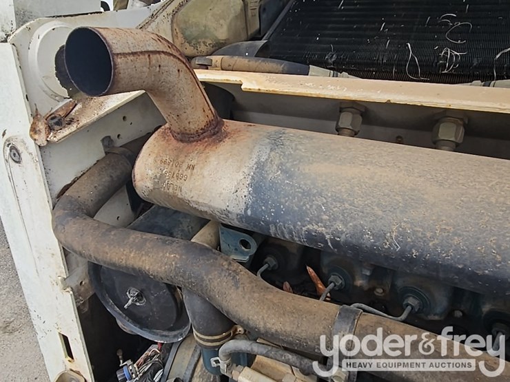 2007-bobcat-t300-image-22