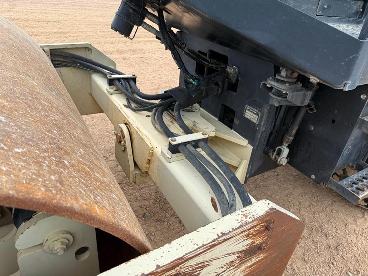 2002-ingersoll-rand-sd70d-image-24
