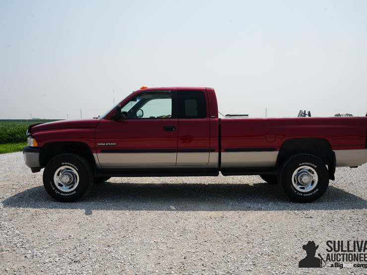 1999-dodge-2500-image-8