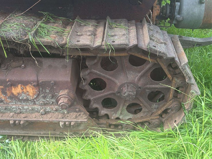 oliver-cleatrac-adh-crawler-image-20