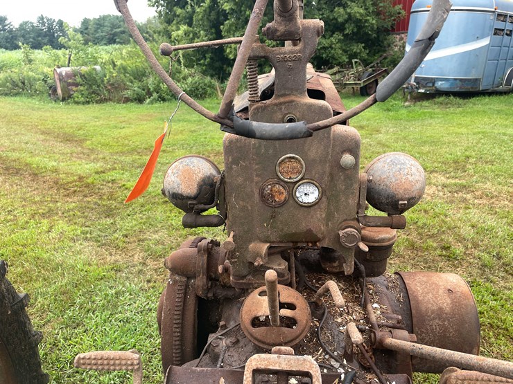 #6682-•-1946-john-deere-parts-tractor-image-16