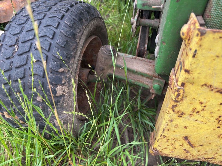 john-deere-110-image-41