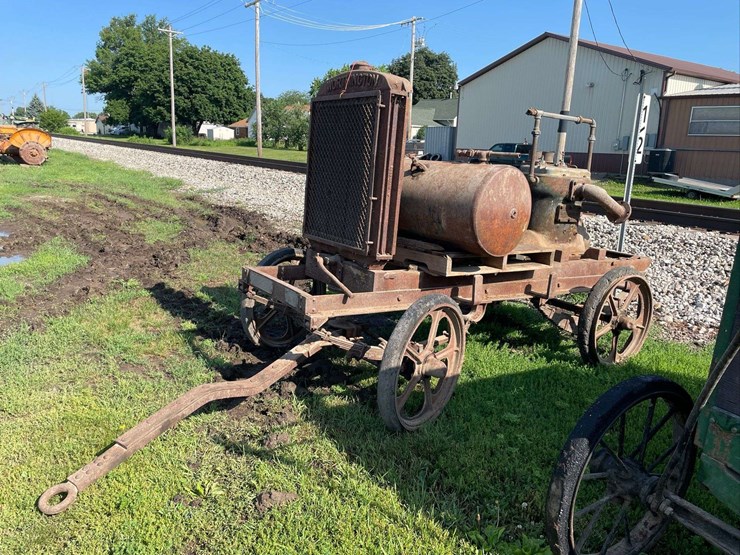 worthington-air-compressor-unit-on-highway-cart-image-1