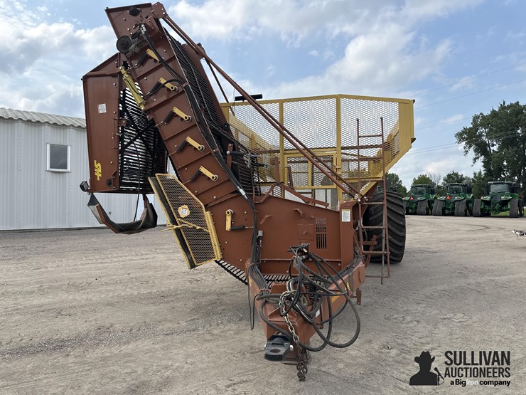 2020-h&s-3052-sugar-beet-cart-image-2