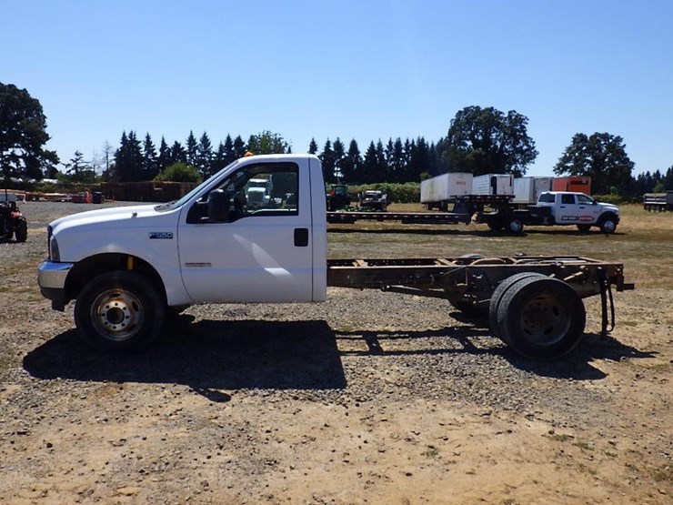 2004-ford-f550-image-6
