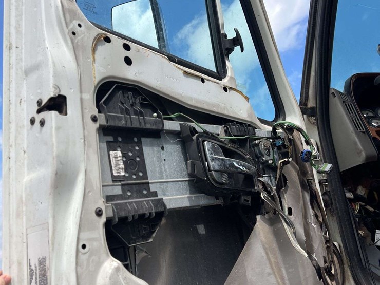 2014-international-prostar-image-22