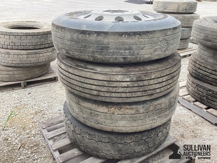 11r24.5-tires-&-rims-image-6