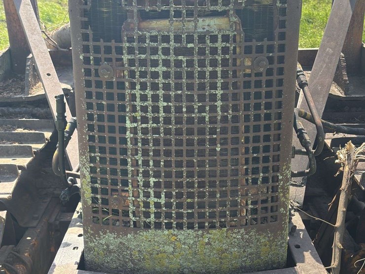 minneapolis-moline-crawler-image-9