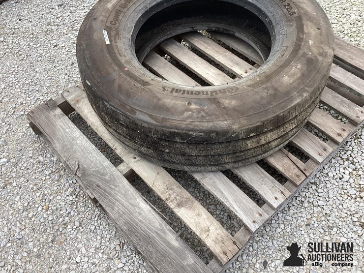 305/70r22.5-tire-image-13