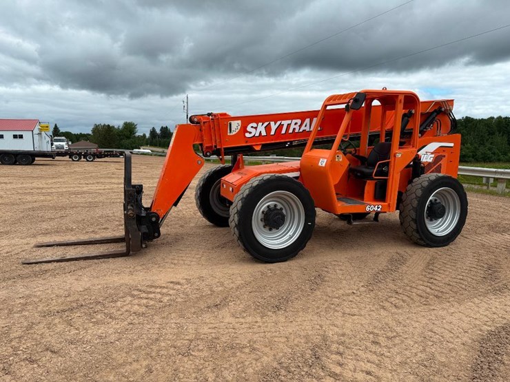 2015-sky-trak-6042-image-1