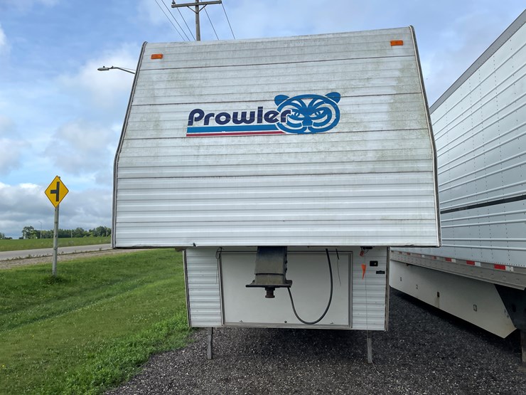 #6294-•-1995-prowler-5th-wheel-travel-trailer-(has-wi-title)-image-2