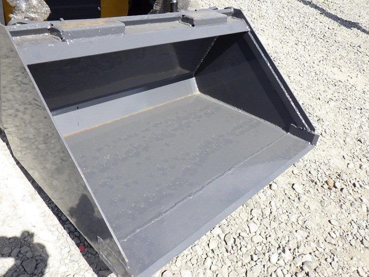2025-cfg-krw232-skid-steer-loader-image-5