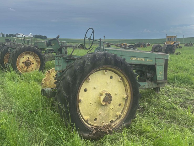 john-deere-70-image-5