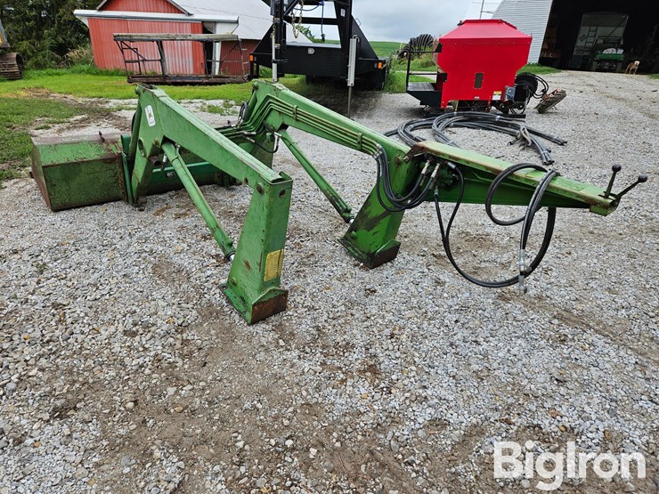 john-deere-148-image-7