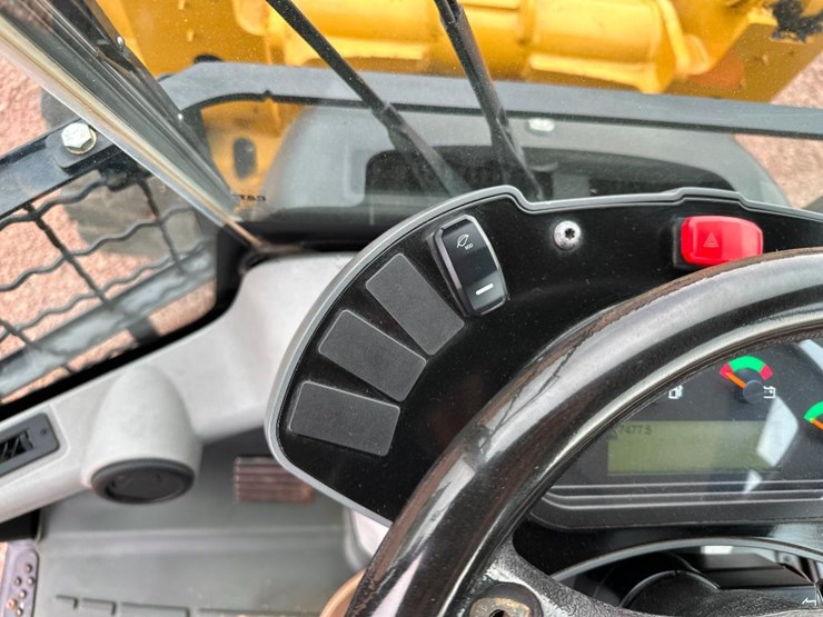 2019-caterpillar-906m-image-53