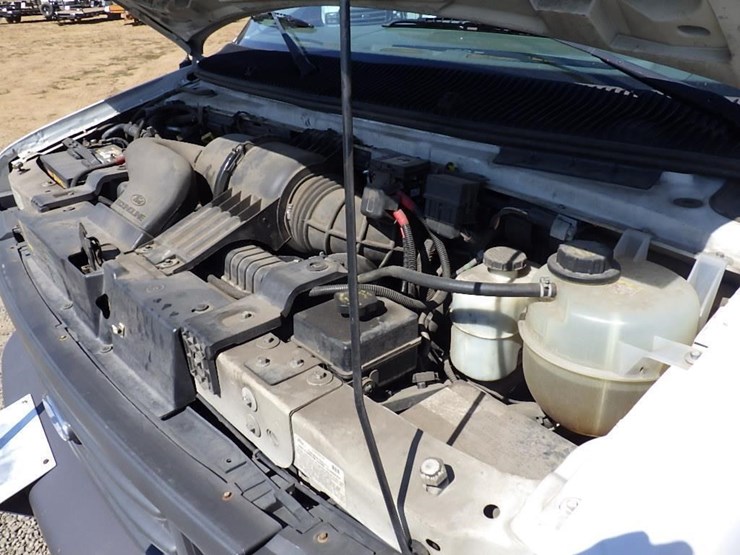 2006-utility-van-image-26