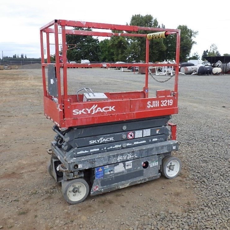 2017 Skyjack SJ3219 Scissor Lift