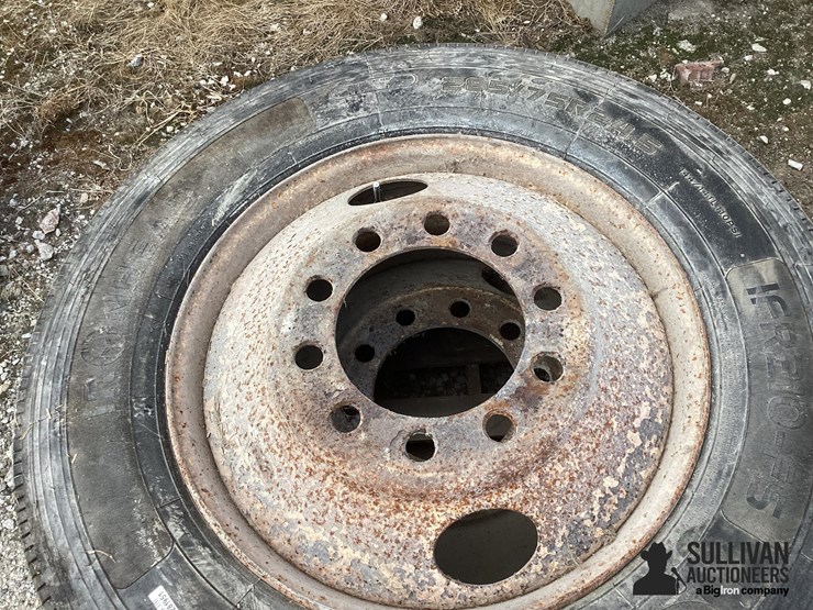 285/75r24.5-tires-&-rims-image-11